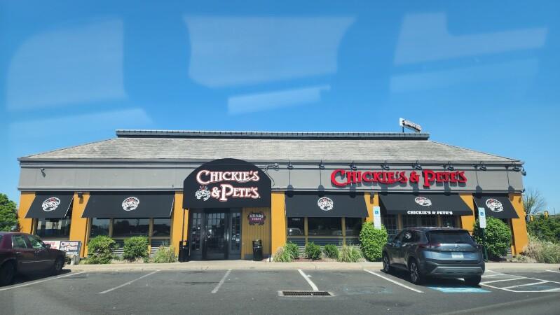 Best Sports Bars in Philadelphia - Chickies & Petes @ Roosevelt