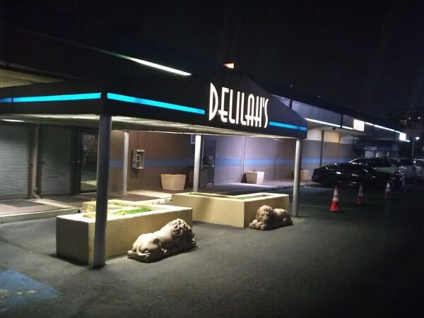 Best Sports Bars in Philadelphia - Delilahs