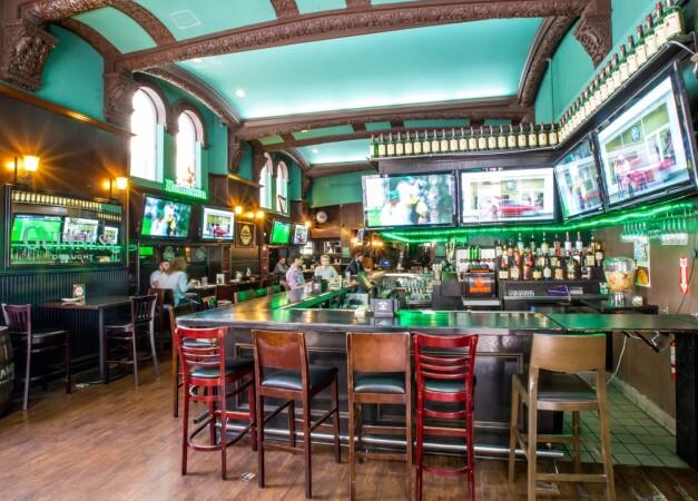 Best Sports Bars in Los Angeles - Dublins Irish Whiskey Pub