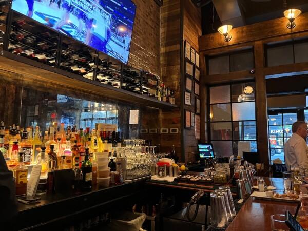 Best Sports Bars in New York - Mustang Harrys