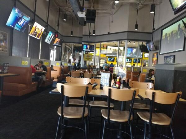 Best Sports Bars in San Antonio - Buffalo Wild Wings @ San Antonio, Tx - City Base