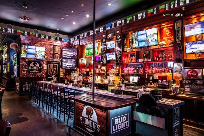 Best Sports Bars in Las Vegas - Blondies Sports Bar