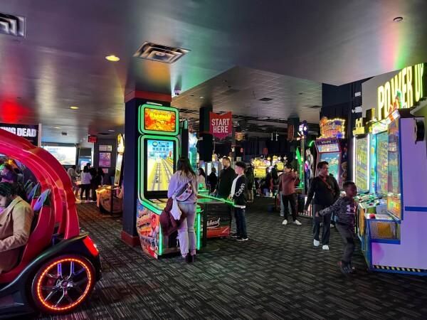 Best Sports Bars in New York - Dave & Busters @ Times Square