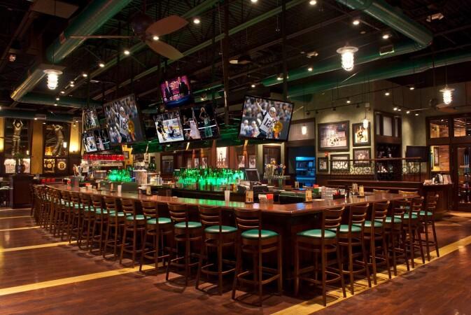 Best Sports Bars in Norwood - Jake N Joes Sports Grille Norwood