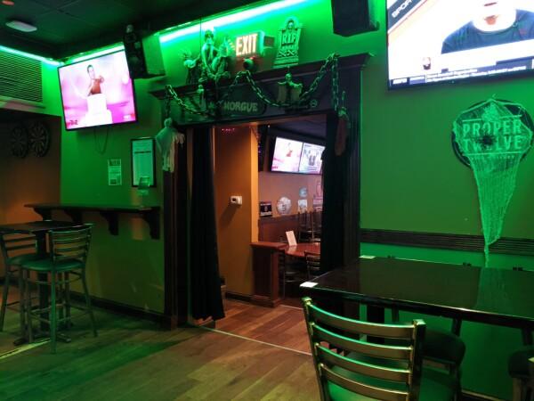 Best Sports Bars in Garfield - Blackjack Mulligans