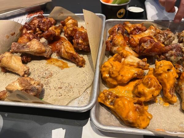 Best Sports Bars in Morganville - Buffalo Wild Wings @ Marlboro, Nj