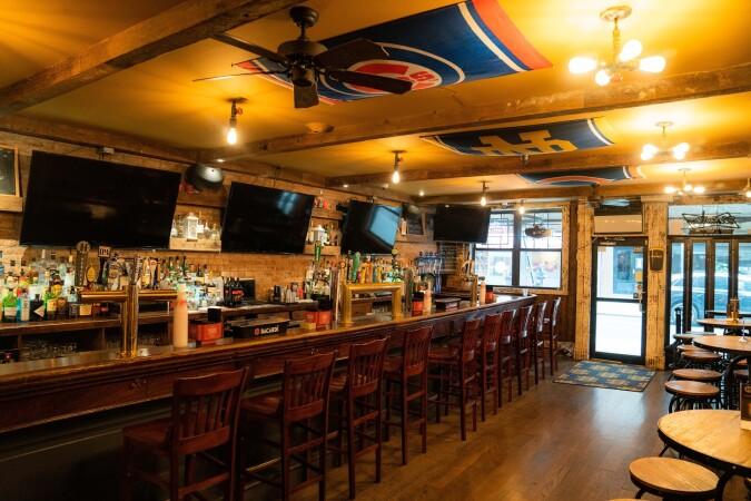 Best Sports Bars in New York - Trionas On Sullivan St