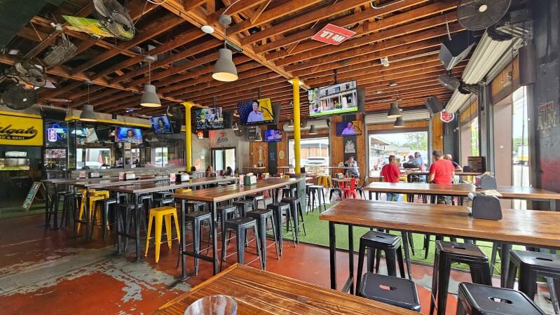 Best Sports Bars in Houston - Christians Tailgate @ Heights