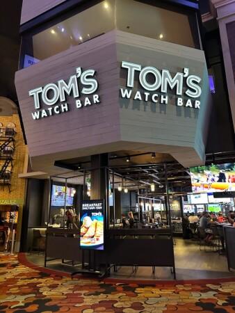 Best Sports Bars in Las Vegas - Tom's Watch Bar @ Las Vegas