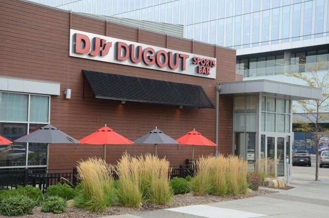 Best Sports Bars in Omaha - Djs Dugout Aksarben Village