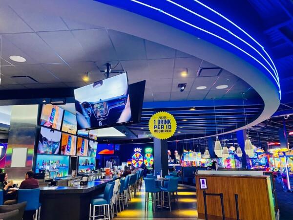 Best Sports Bars in Wayne - Dave & Busters @ Wayne