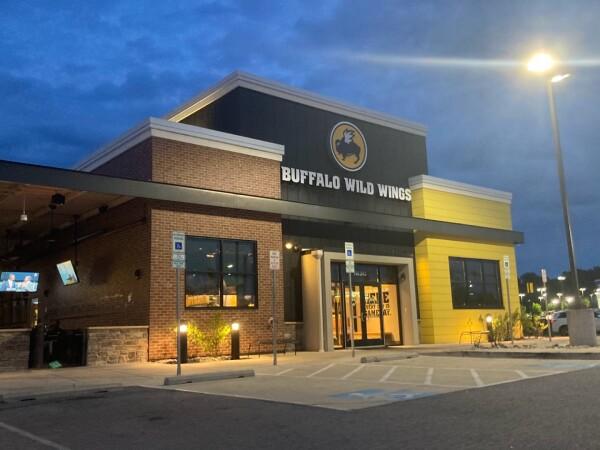 Best Sports Bars in Capitol Heights - Buffalo Wild Wings @ Capitol Heights Md