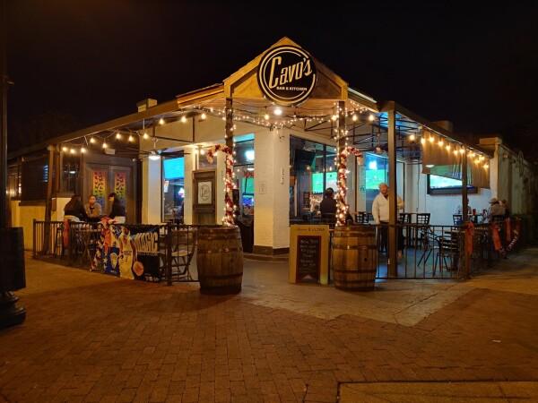 Best Sports Bars in Orlando - Cavos