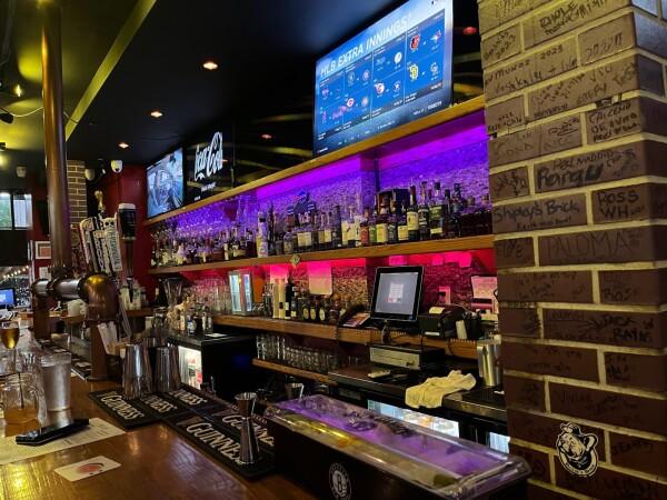 Best Sports Bars in New York - All Stars Sports Bar & Grill