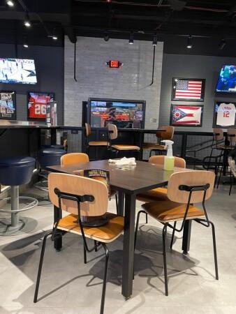 Best Sports Bars in Columbus - Buffalo Wild Wings @ Columbus, Oh - Easton Town Center (Nro)