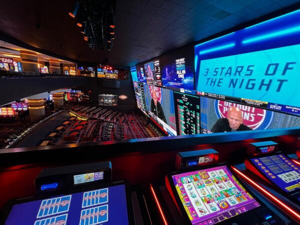 Best Sports Bars in Las Vegas - Sports Book @ Circa Resort & Casino