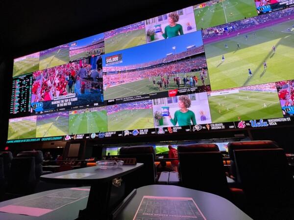 Best Sports Bars in Las Vegas - Sports Book @ Circa Resort & Casino