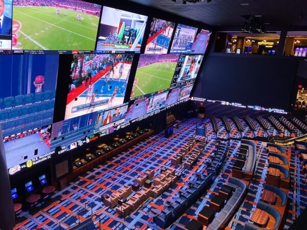 Best Sports Bars in Las Vegas - Sports Book @ Circa Resort & Casino