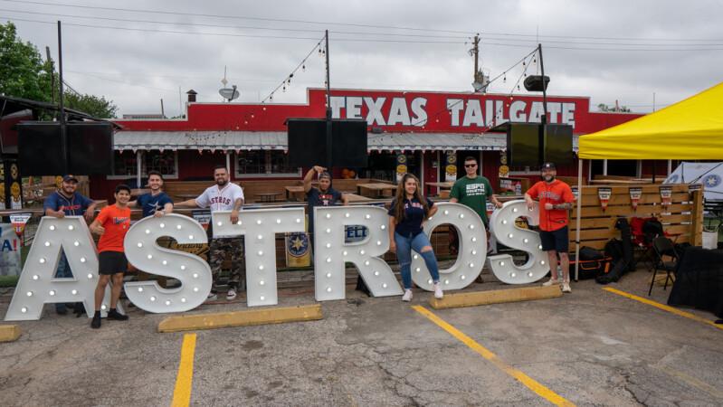 Best Sports Bars in Houston - Texas Tailgate Sports Bar & Grill