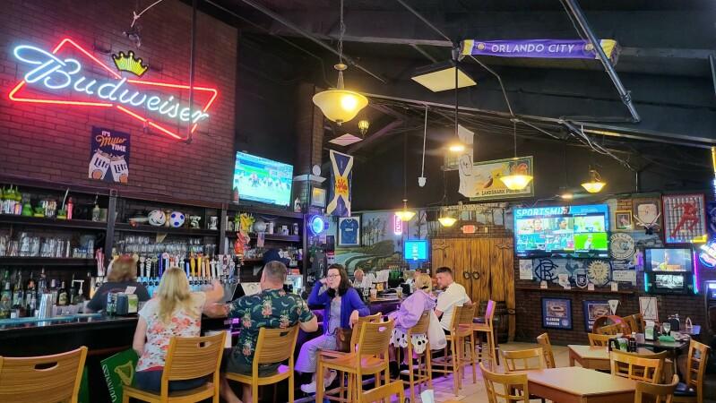 Best Sports Bars in Orlando - Murphy's Pub