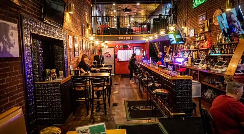 Best Sports Bars in Louisville - The Gruv Sports Bar & Lounge