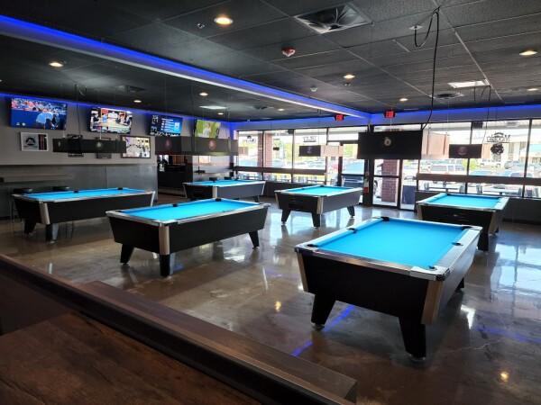 Best Sports Bars in Palatine - Hot Pockets Sports Bar