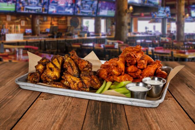 Best Sports Bars in Phoenix - Twin Peaks Restaurant @ Deer Valley