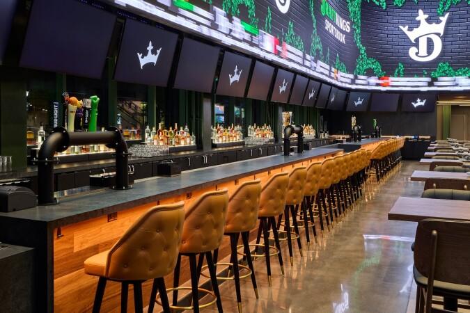 Best Sports Bars in Chicago - Draftkings Wrigley Field