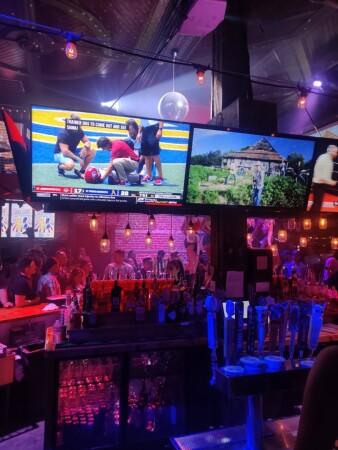 Best Sports Bars in San Diego - Double Deuce @ San Diego