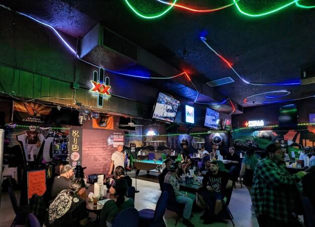 Best Sports Bars in Phoenix - Purple Turtle