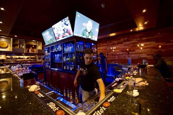 Best Sports Bars in West Sacramento - Kickin Mule