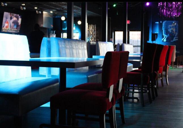 Best Sports Bars in Atlanta - Hendrixx Ultra Lounge