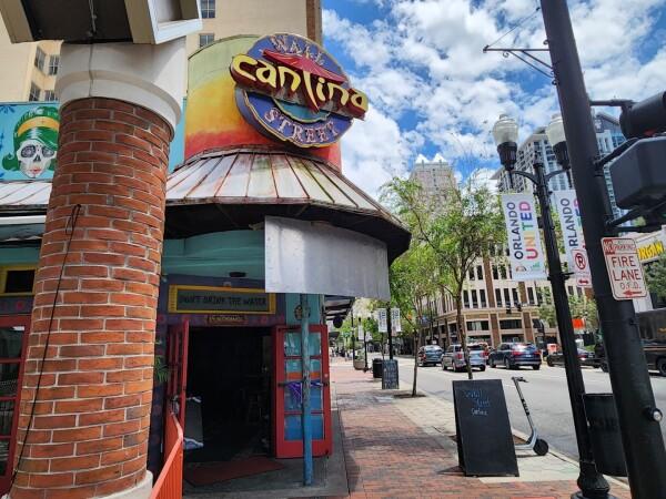 Best Sports Bars in Orlando - Wall Street Cantina