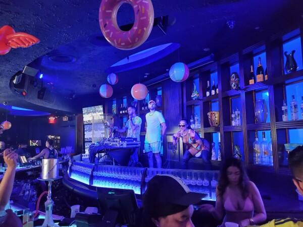 Best Sports Bars in Miami - Blue Martini Miami