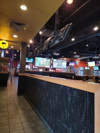 Best Sports Bars in Philadelphia - Buffalo Wild Wings @ Philadelphia, Pa - Roosevelt Blvd.