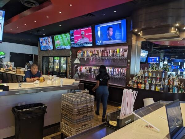 Best Sports Bars in Atlanta - Taco Mac @ Metropolis