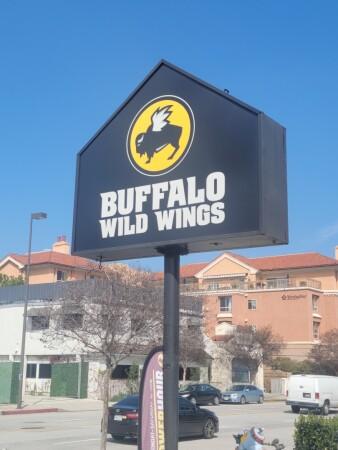 Best Sports Bars in Pasadena - Buffalo Wild Wings @ Pasadena, Ca