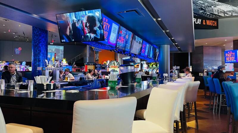 Best Sports Bars in Braintree - Dave & Busters @ Braintree