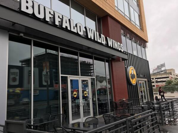 Best Sports Bars in Washington - Buffalo Wild Wings @ Washington, Dc