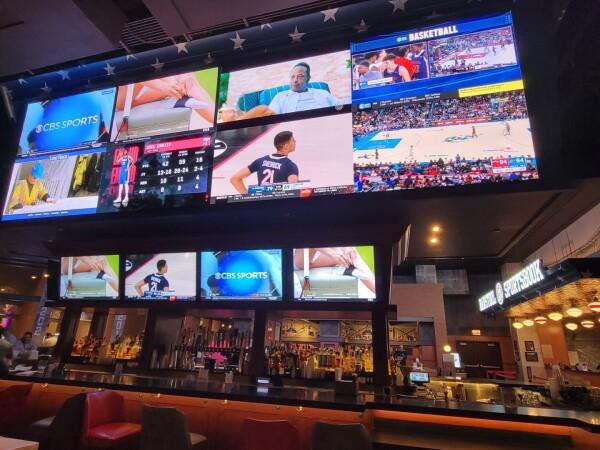 Best Sports Bars in Grantville - Barstool Sportsbook @ Hollywood Casino Grantville