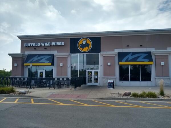 Best Sports Bars in Avon - Buffalo Wild Wings @ Avon, In