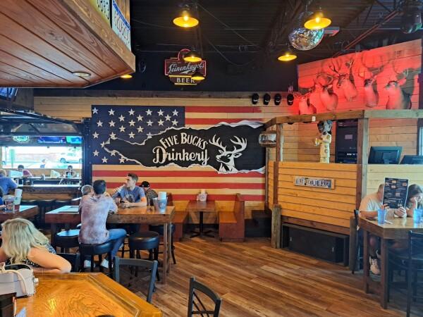 Best Sports Bars in Pinellas Park - Five Bucks Drinkery