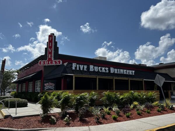 Best Sports Bars in Pinellas Park - Five Bucks Drinkery