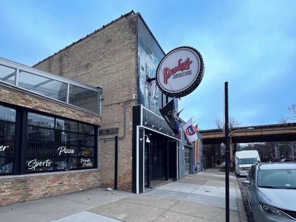 Best Sports Bars in Chicago - Parlay @ Lincoln Park