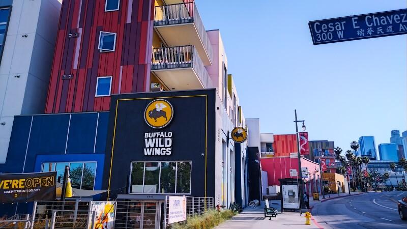 Best Sports Bars in Los Angeles - Buffalo Wild Wings @ Chinatown- Los Angeles