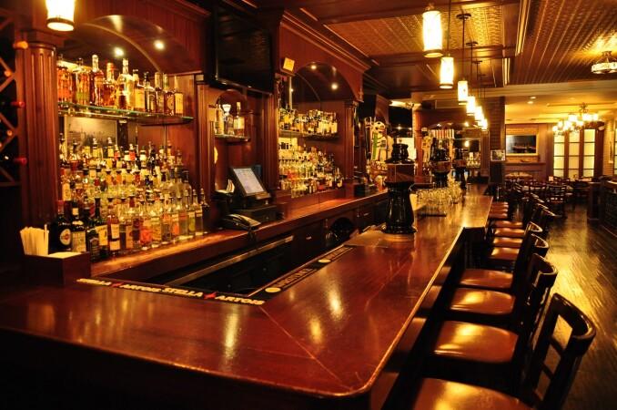 Best Sports Bars in New York - Ryan Maguires Ale House