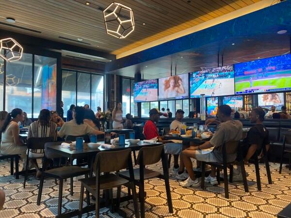 Best Sports Bars in Dallas - Kanvas Sport and Social