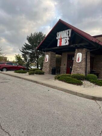 Best Sports Bars in Grove City - Smokey Bones BBQ @ Grove City