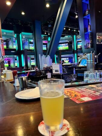 Best Sports Bars in Bensalem - Chickies & Petes @ Parx Casino