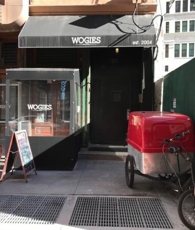 Best Sports Bars in New York - Wogies Bar & Grill, FIDI